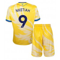 Camisa de time de futebol Crystal Palace Eddie Nketiah #9 Replicas 2º Equipamento Infantil 2024-25 Manga Curta (+ Calças curtas)